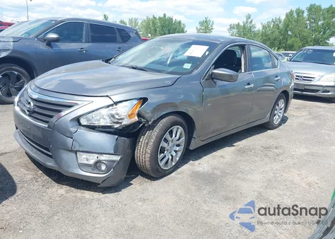 2015 Nissan Altima 2.5/2.5 S/2.5 Sl/2.5 Sv z USA, uszkodzony, nr VIN 1N4AL3AP6FC427530